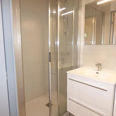 Apartment Face Mer Sur La Corniche St *